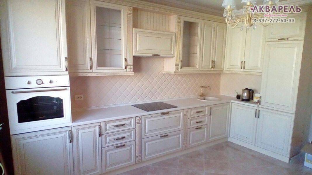угловая кухня с патиной в Бийске