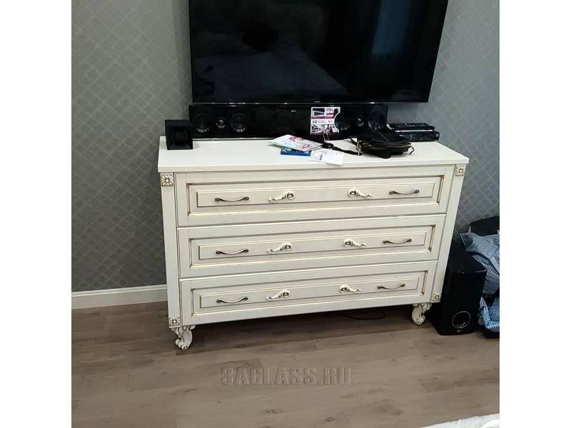 классический белый комод в Бийске