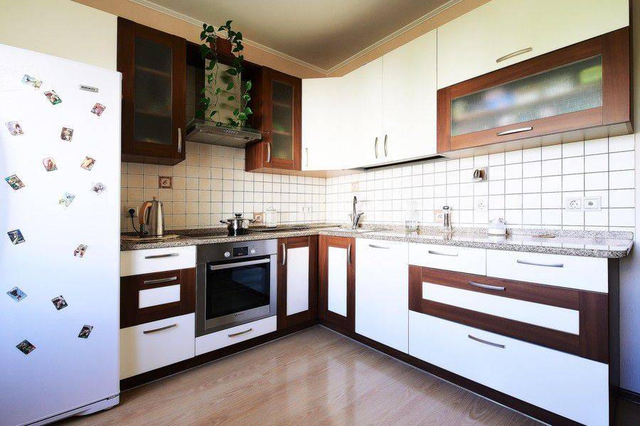 угловая кухня рамочный фасад в Бийске