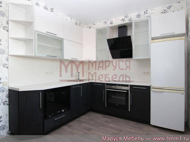 кухня угловая пластик в Бийске