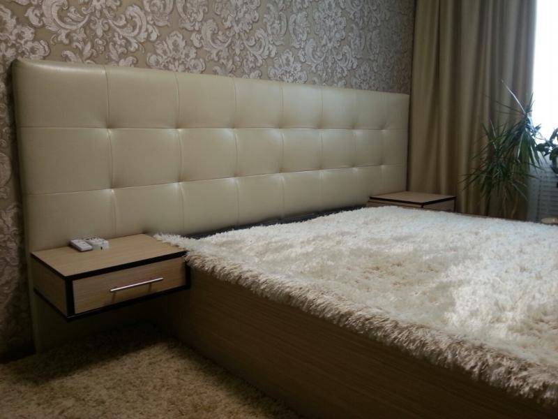 кровать с мягким изголовьем в Бийске