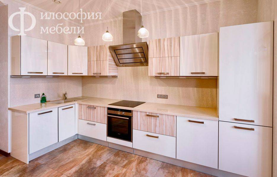 светлая угловая кухня №15 в Бийске