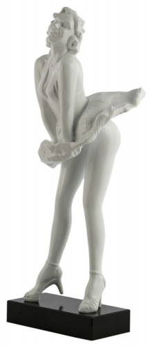 статуэтка she again white в Бийске