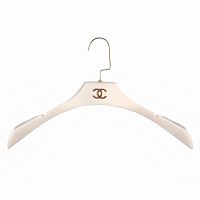 вешалка-плечики chanel белая для женской одежды в Бийске